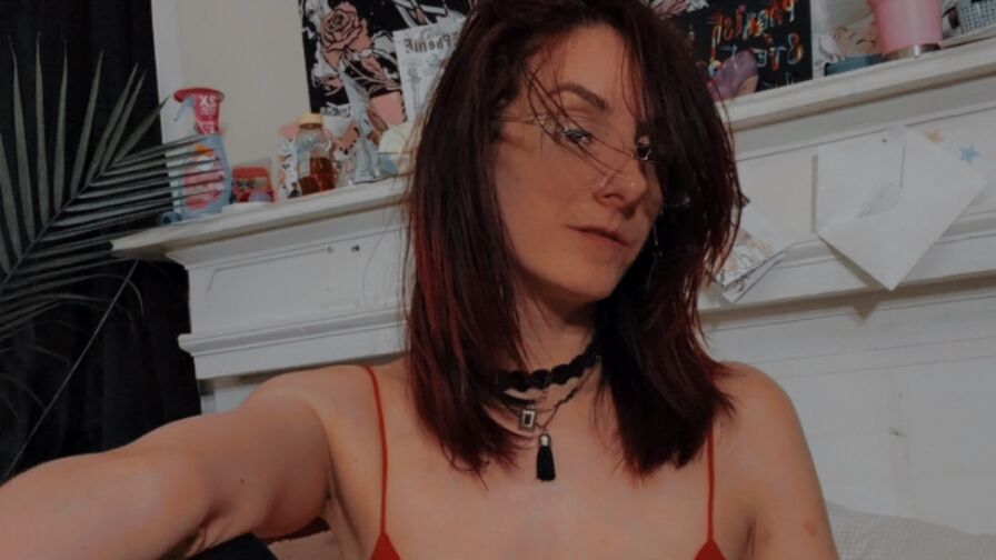 Join Anastasialynnnnn for Exclusive Live Webcam