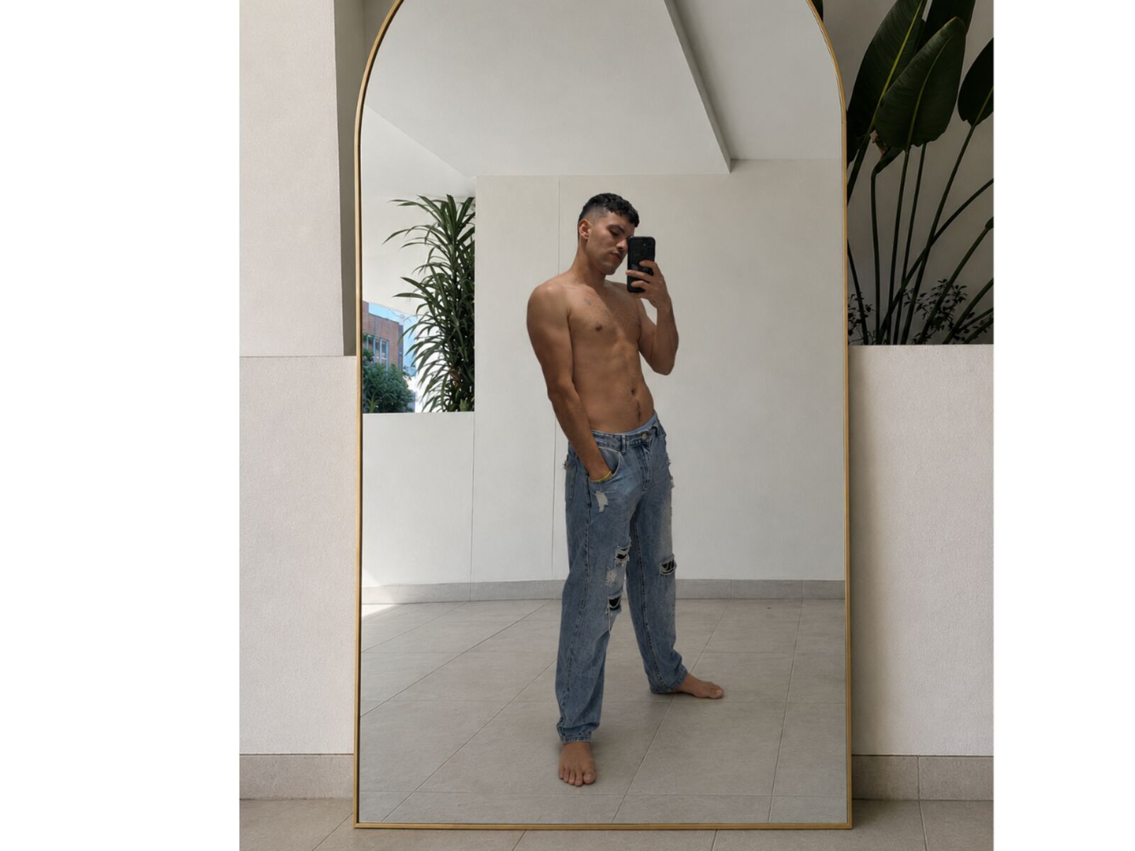 Live cam for EithanGomez