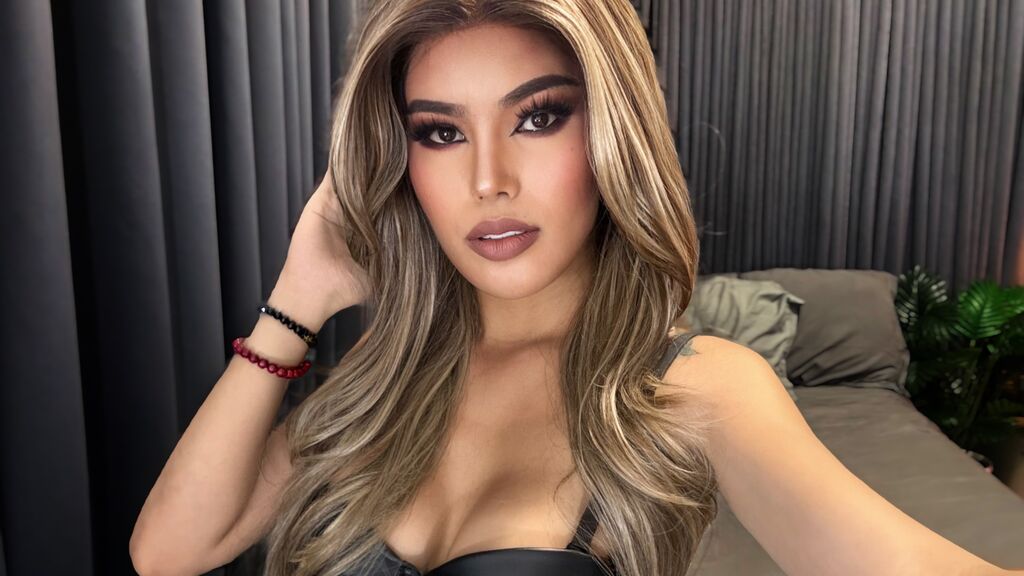 Sex chat gratuit in direct cu QuinnLillith pe LiveJasmin