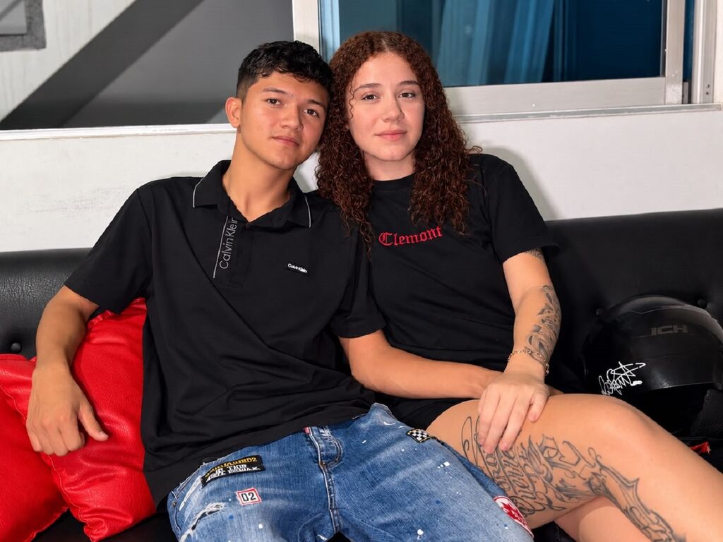 EvelinAndMateo LiveJasmin couple model room