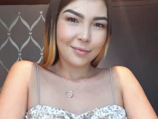Webcam model AlisonCaroline from LiveJasmin