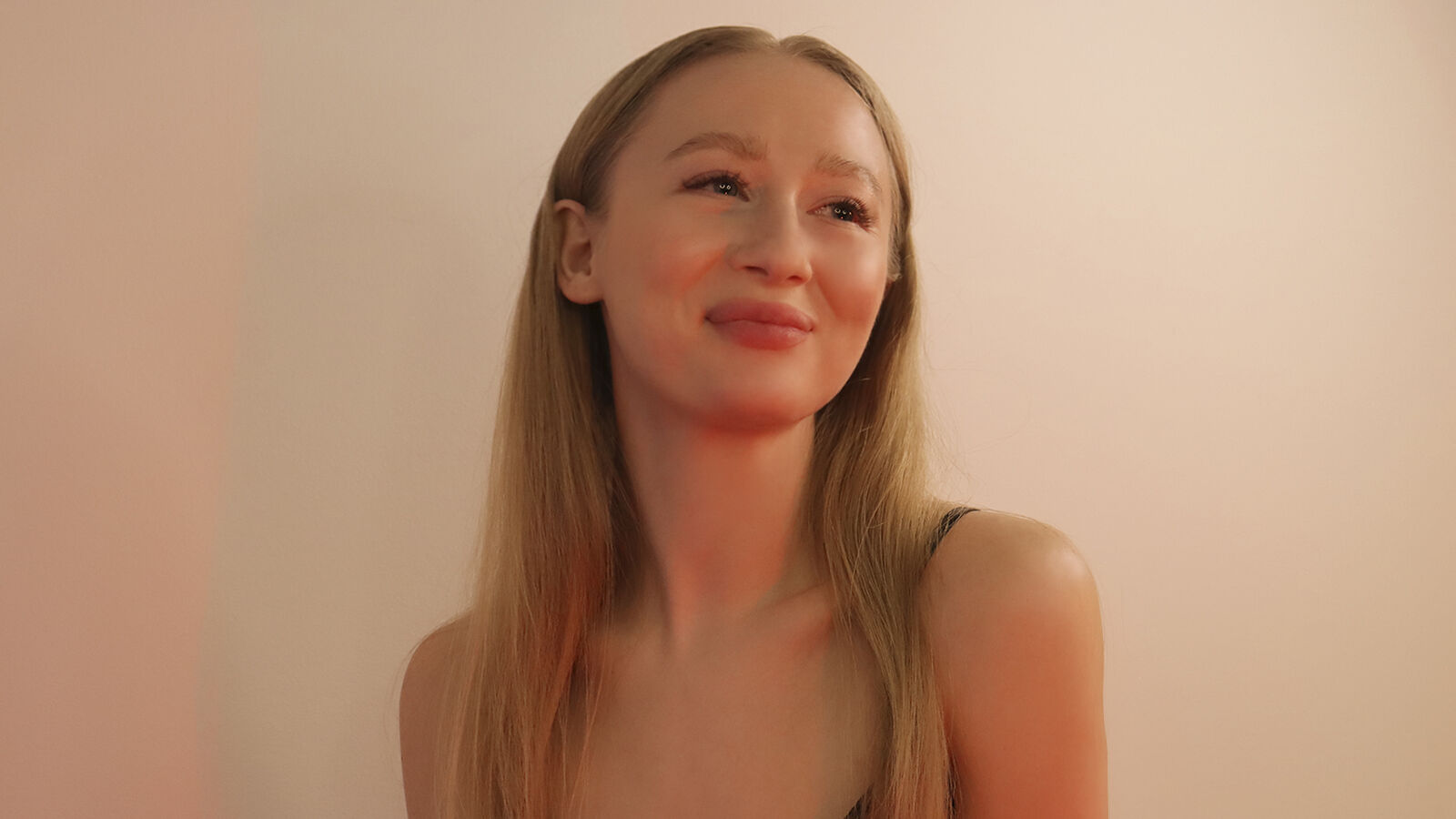 VictoriaRiddlle erotic portrait