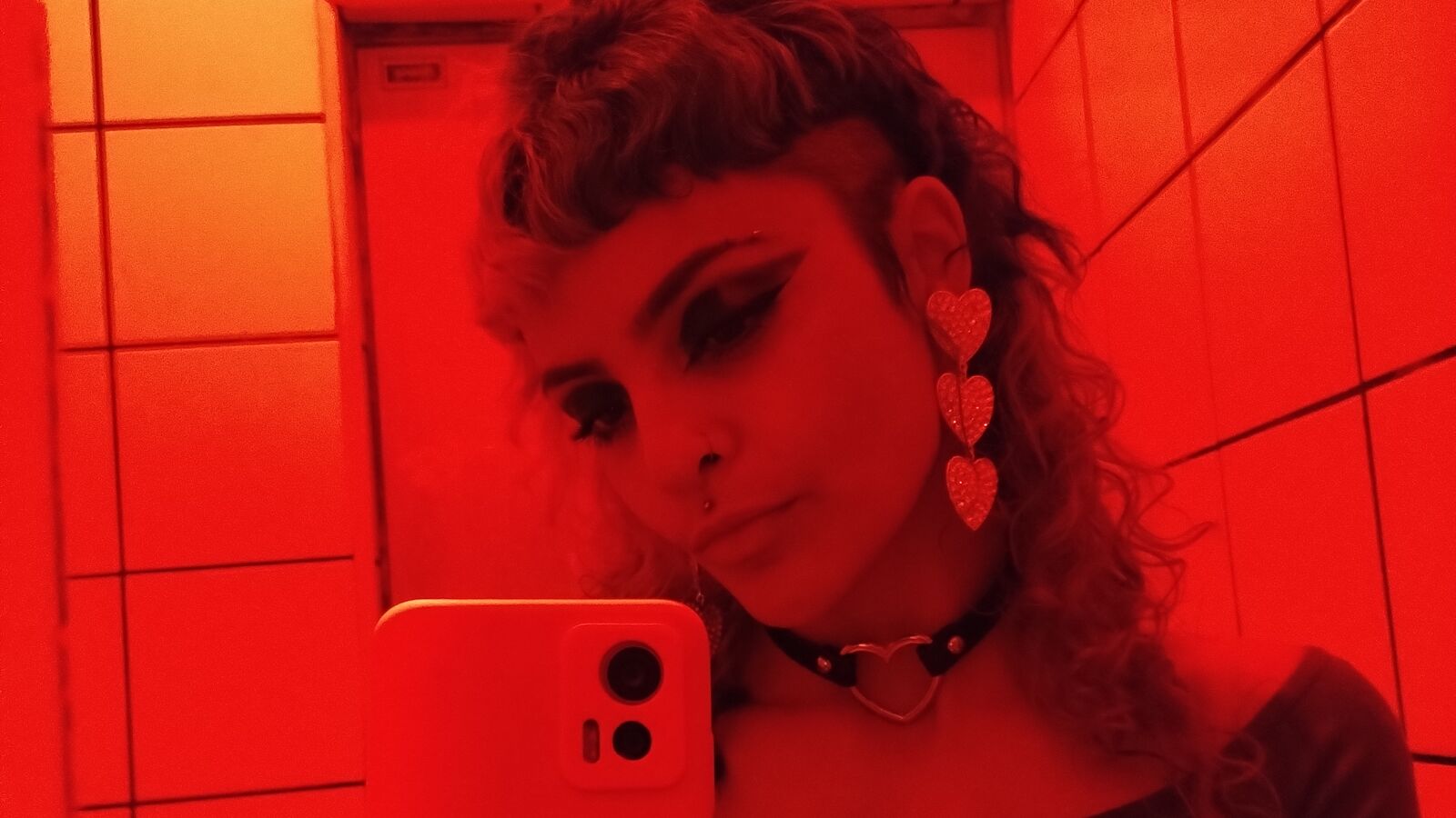LilaBratz erotic portrait