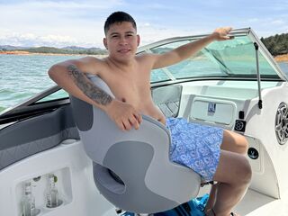 adult chatroom ValentinoLopez