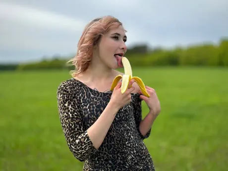 Chat with VikaCherry