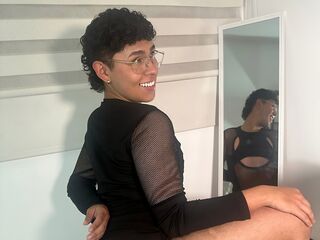 chat cam to cam NoahSinn