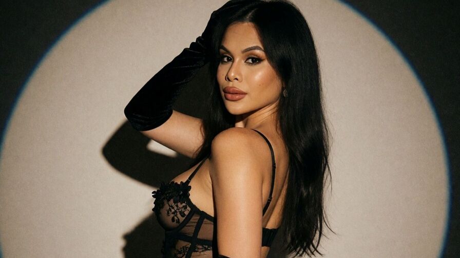 Watch AryaBrielle live on Hundesider