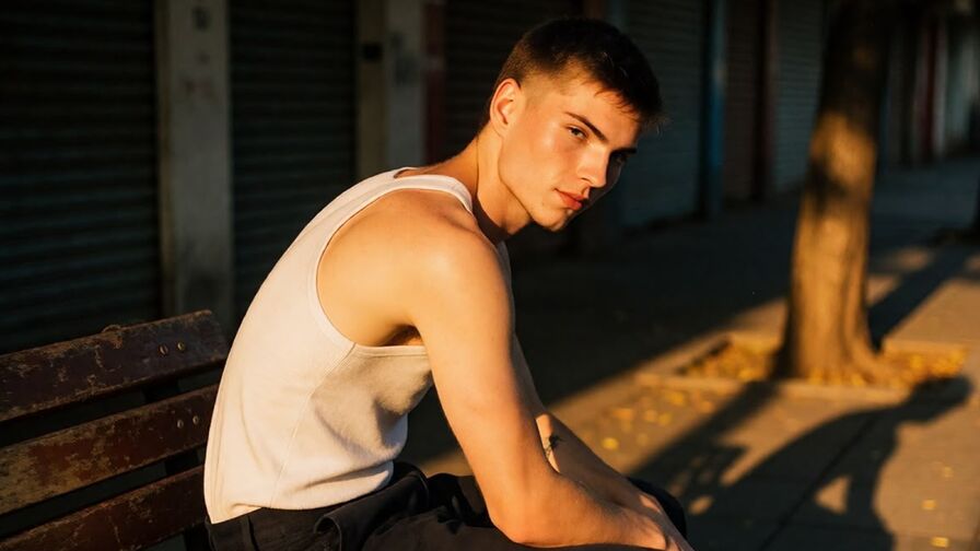 Watch NickVoss’s Cam Show Live