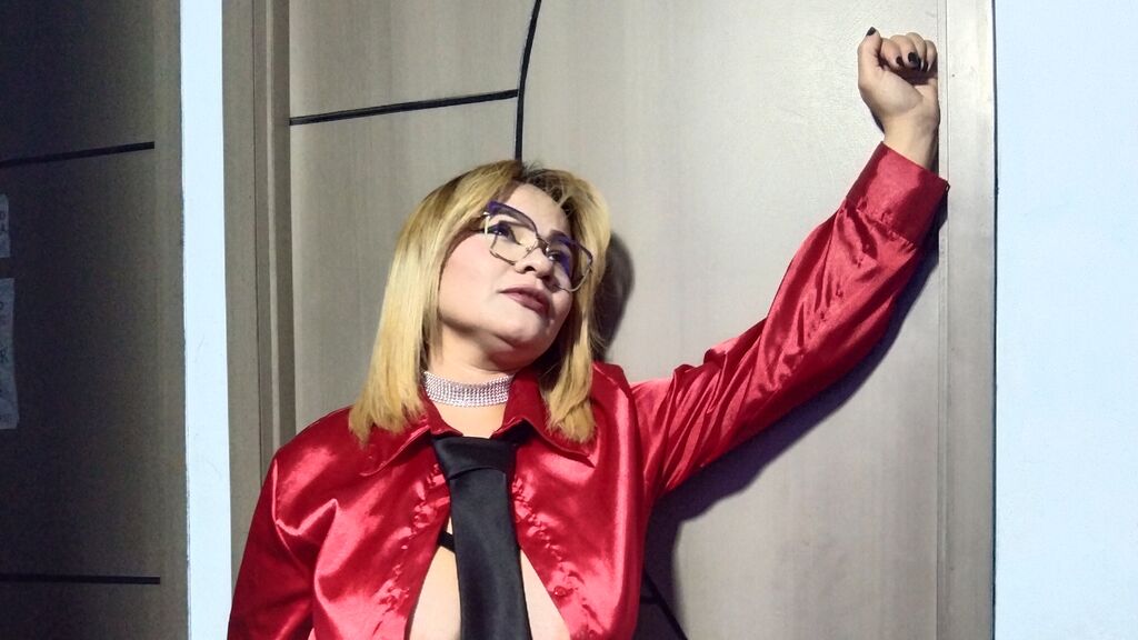 CooperSarah online on GirlsOfJasmin