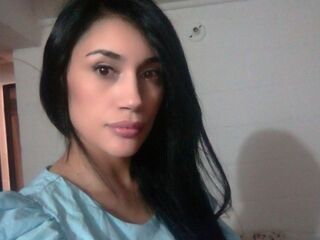 ThamaraLuna Live Cam Model