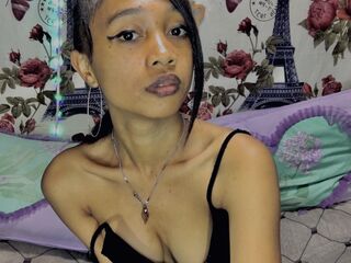 MacuttyMiria Live free cam