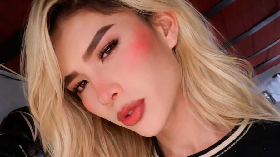 ThamaraRoberts live cam model