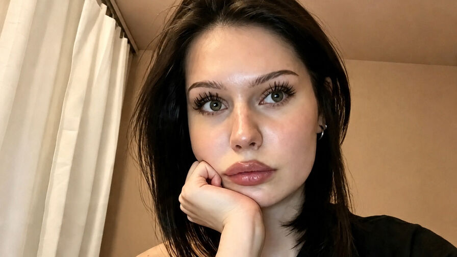 EvaRini Webcam Nude Show - Artbyalee