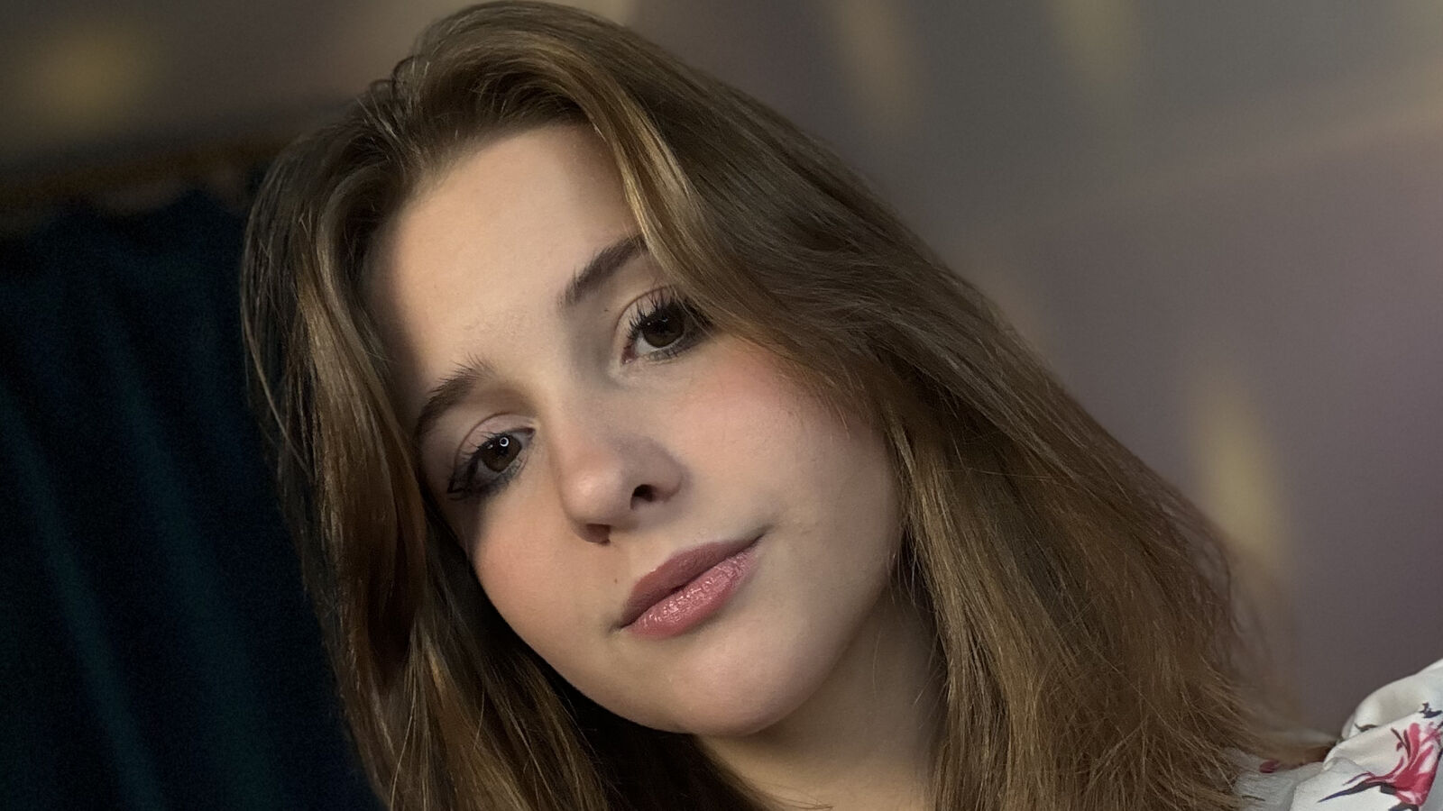 ElmiraRynne glamour portrait