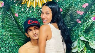 NicoAndAria Live Webcam on LiveJasmin