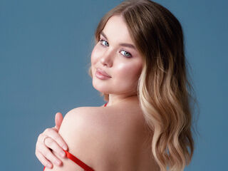 Live Cam Model ChloeMay