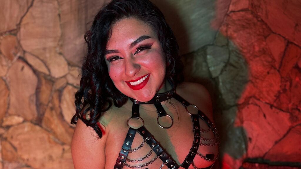 IsisLauneth live cam and statistics on UnifiedCams