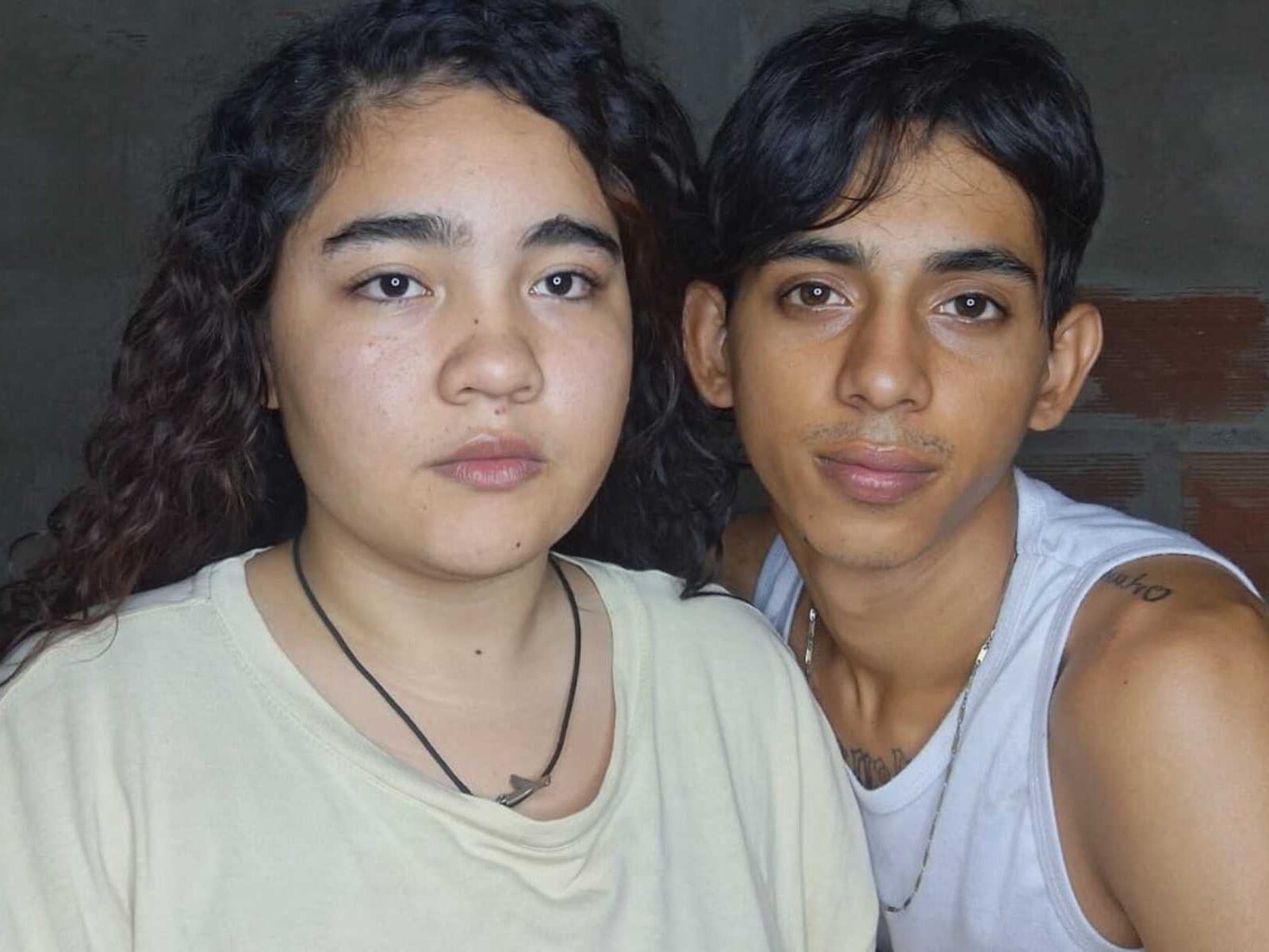 Live cam for KarenAndCarlos
