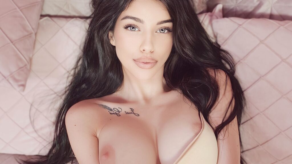 Sex chat gratuit in direct cu AlecsAndrina pe LiveJasmin