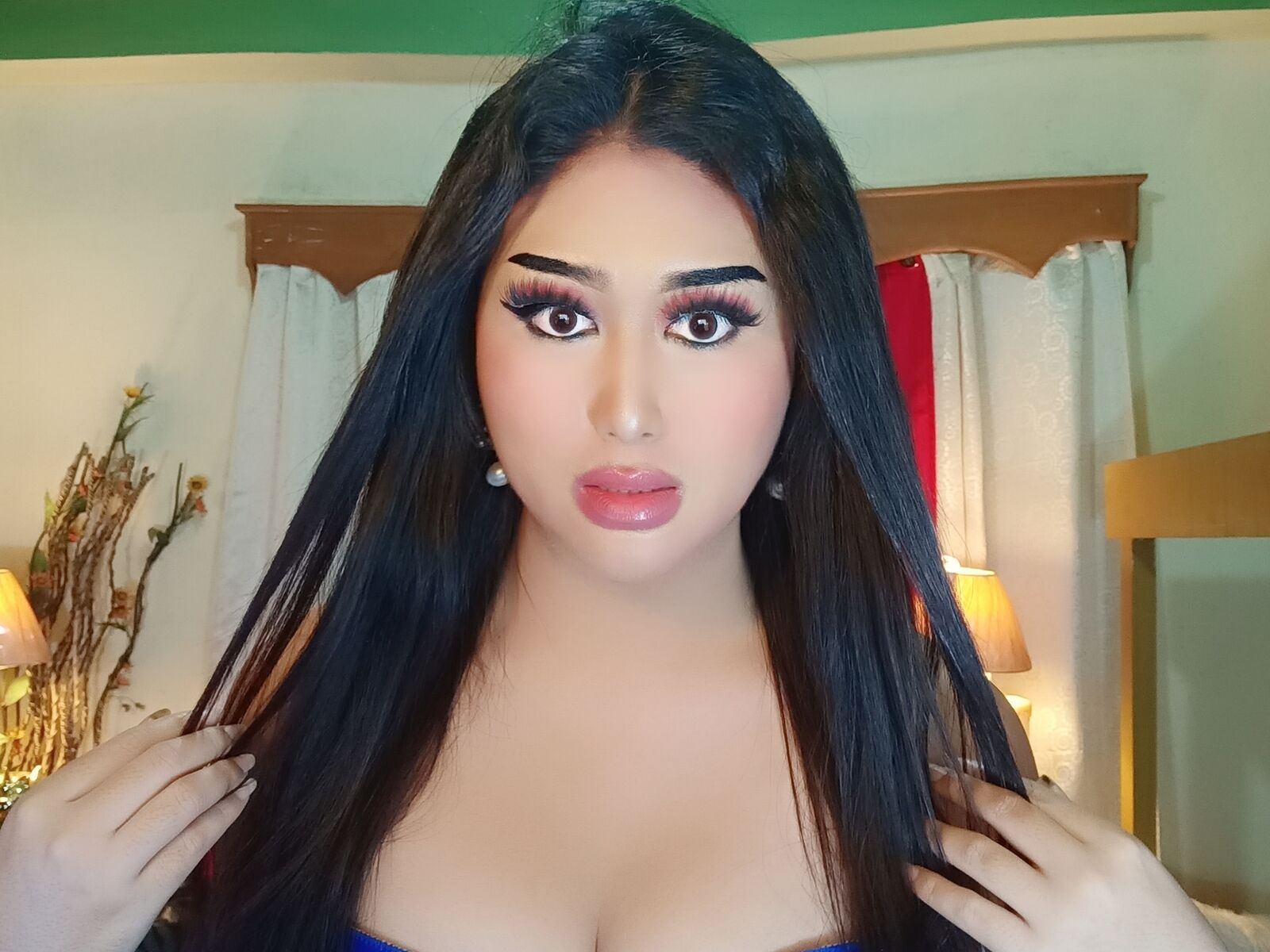 Live cam for EvaMighty
