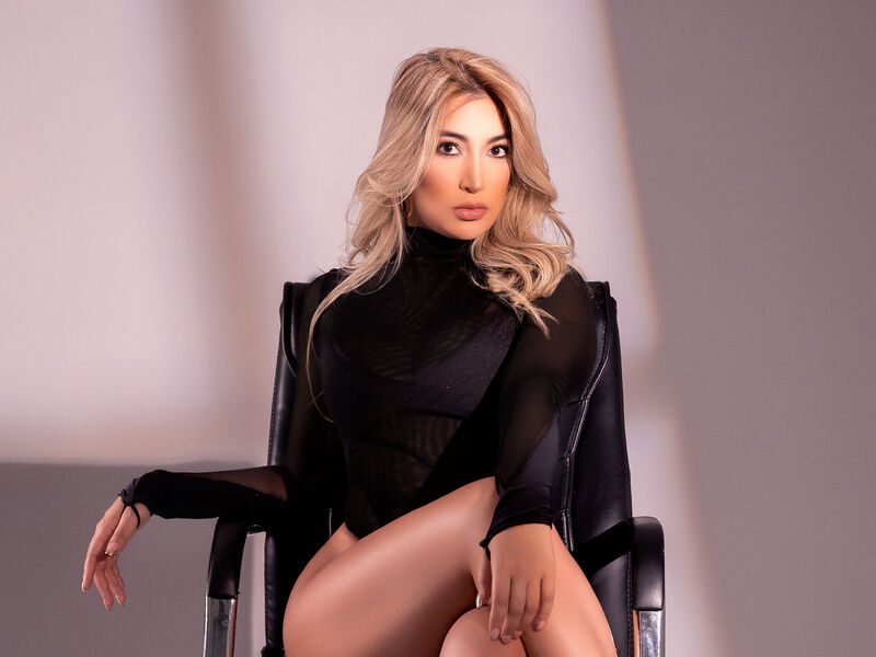 RafaelaKovalenko superxxxporn