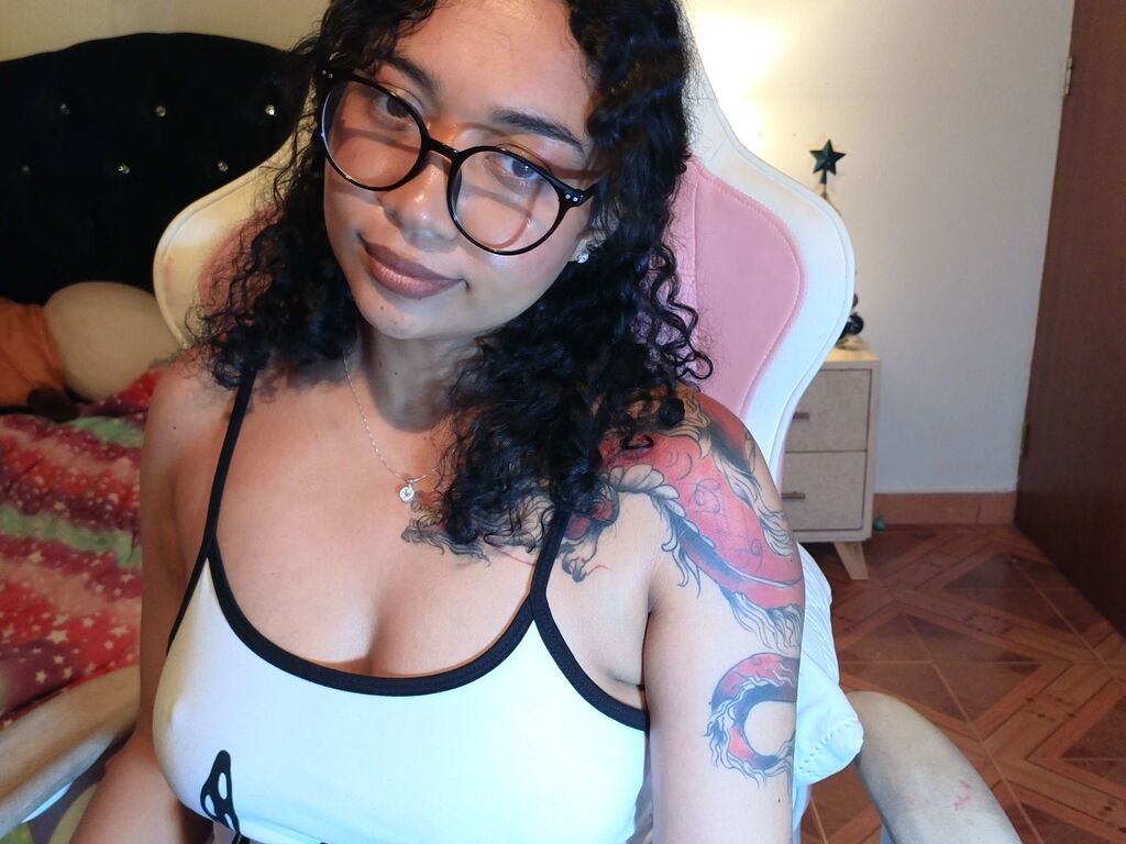 NannaLizz webcam show