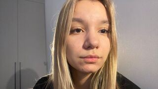 Free Nude KaitlinGraham