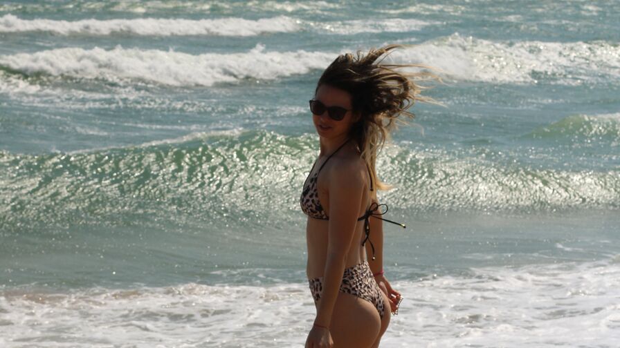 See RileyPearce’s Cam Show Now