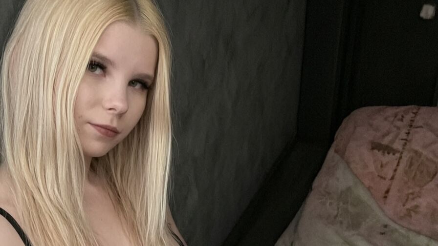 Live Sex Chat with GennaVidales