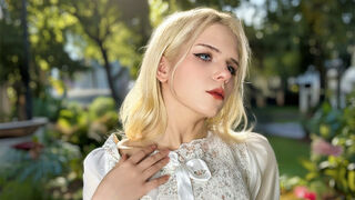 Kostenlos Nackt ElsaAzure