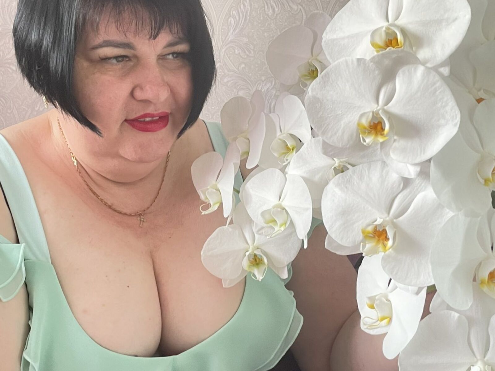 Live cam for DianaDream