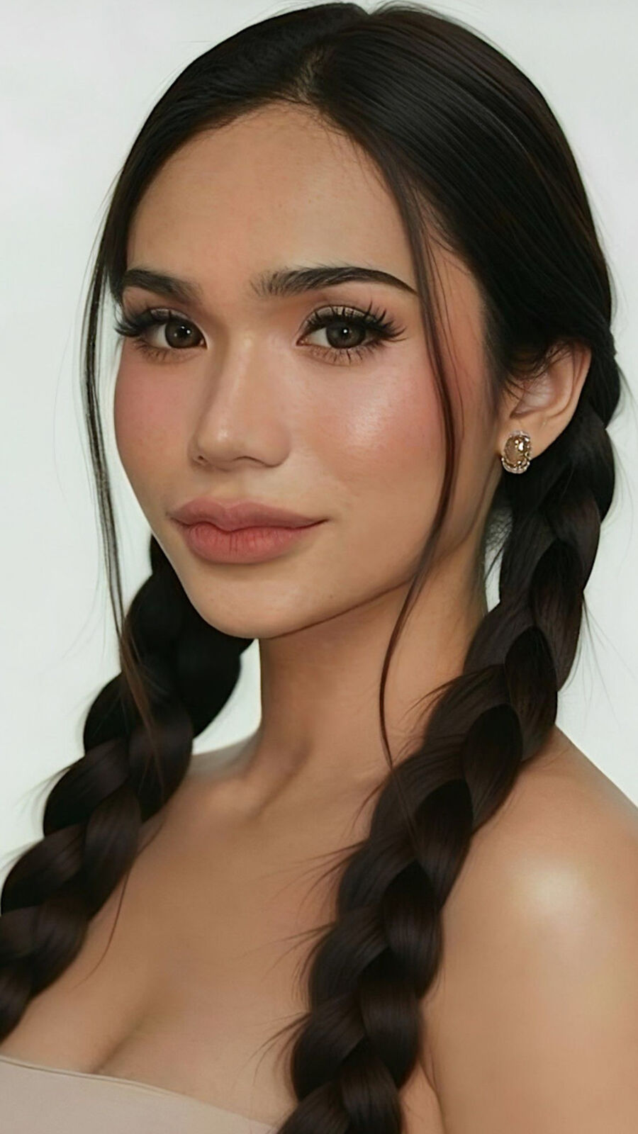 AthenaFamurri erotic portrait