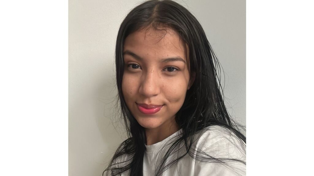 NalyThompson live cam model at LiveJasmin
