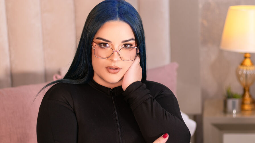 AuroraClain live cam model on MistressWorld