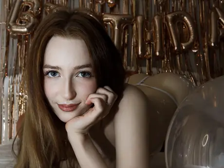 Chat with MichaelaDelly