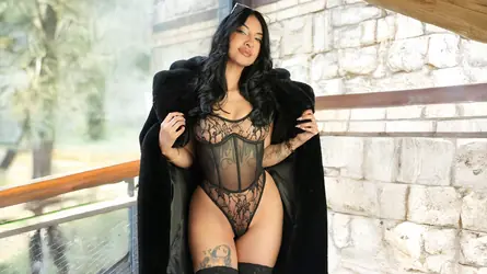 EmilyRussi's chat room