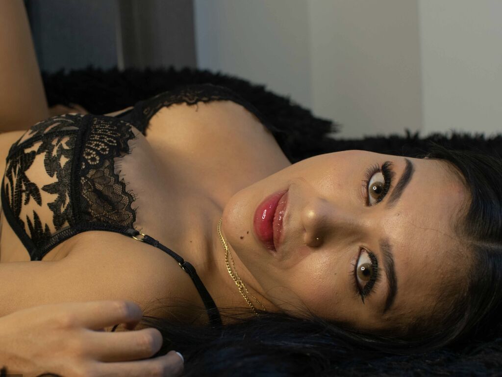 KhataMiller webcam show