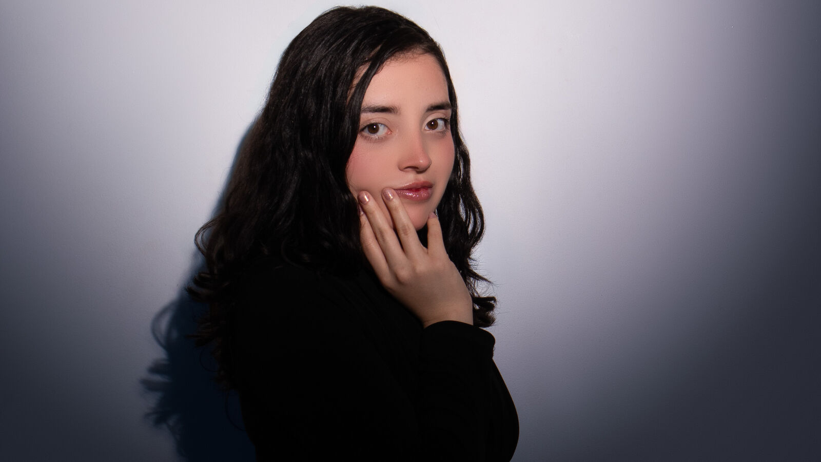 NinaThomps erotic portrait