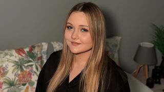 Free Nude ViollaVaunsen