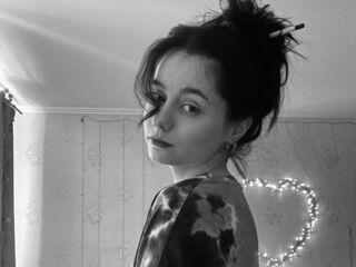video chat adult EmilyRoute