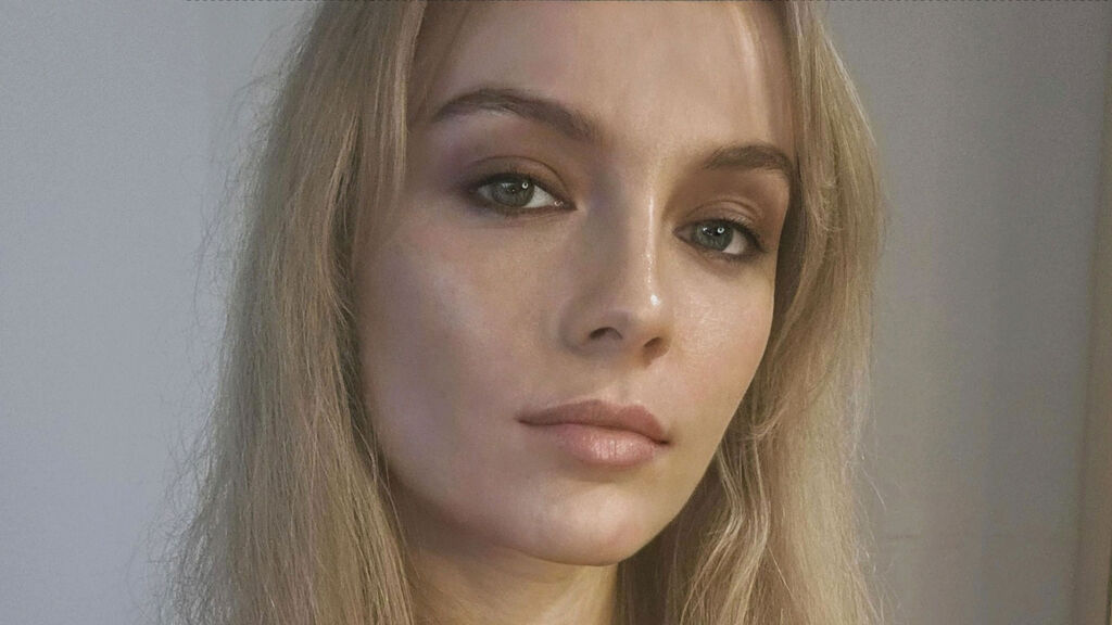 AngelBach online on GirlsOfJasmin