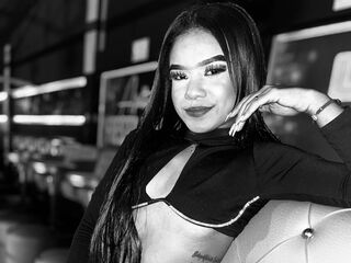 IsabellaHernande Webcam Model Profile