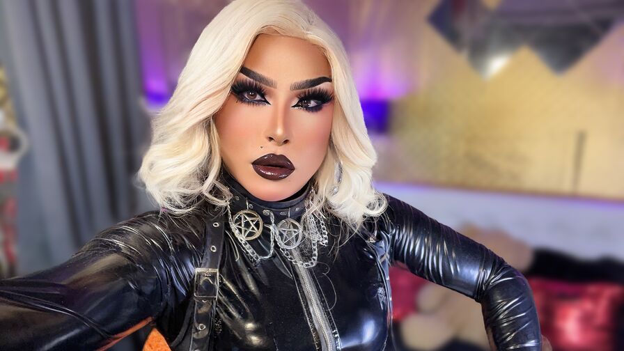 AntoniaMarie live cam model