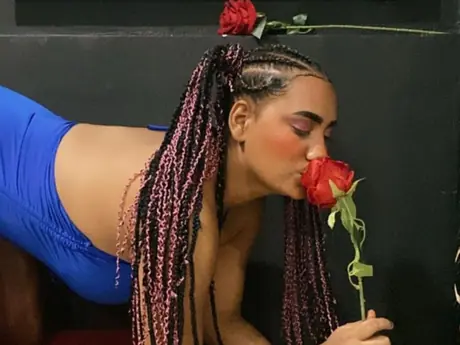 Chat with HannahRuiz