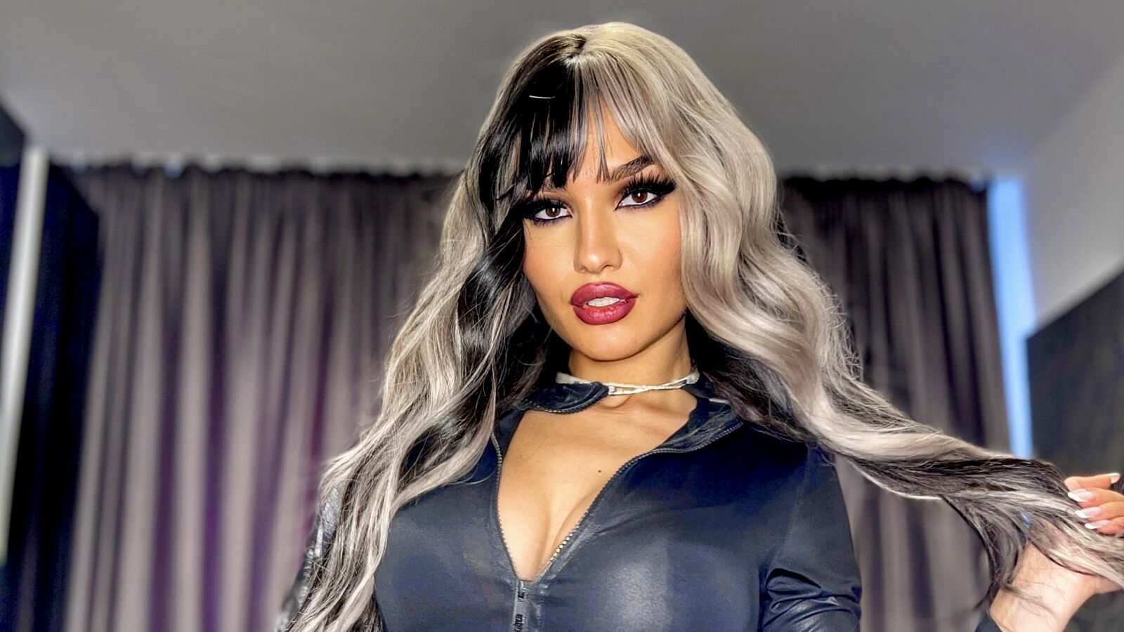KarolinaAlpha erotic portrait