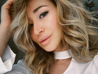 webcam model AstraMonroe