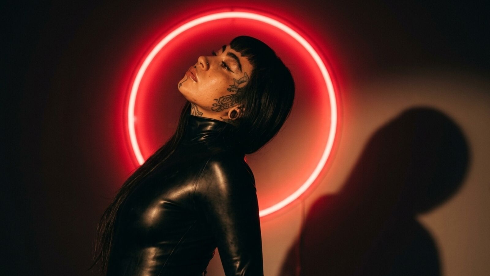 JessYves erotic portrait