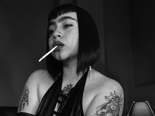 JessYves Live Cam Model