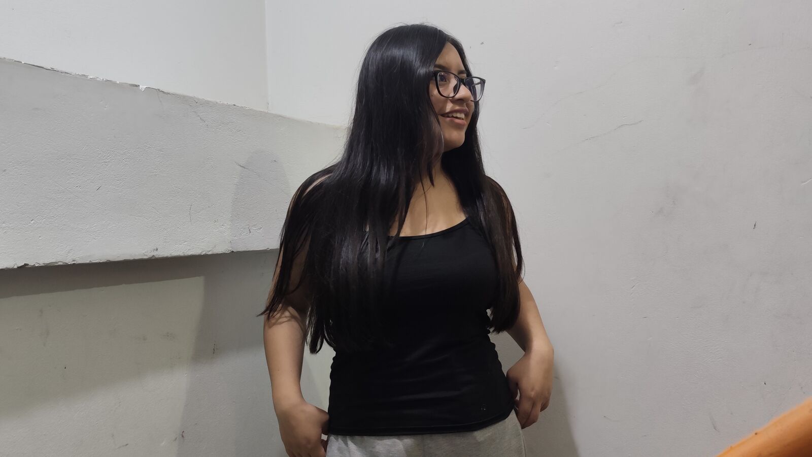MaryioriSaravia erotic portrait