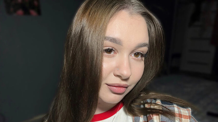 Watch JosphineOrdon live on The Edge Private